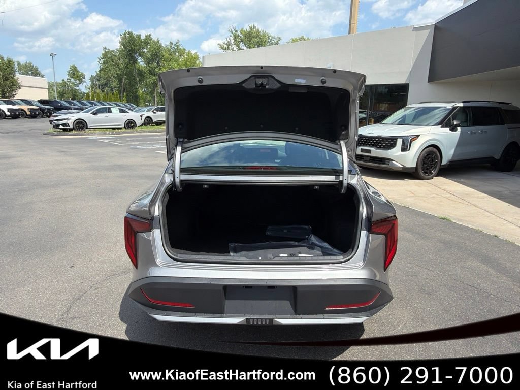 New 2026 Kia K4 FWD image 15
