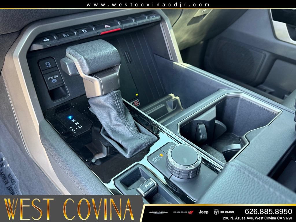 Used 2025 Toyota Tundra Limited AWD/4WD image 28