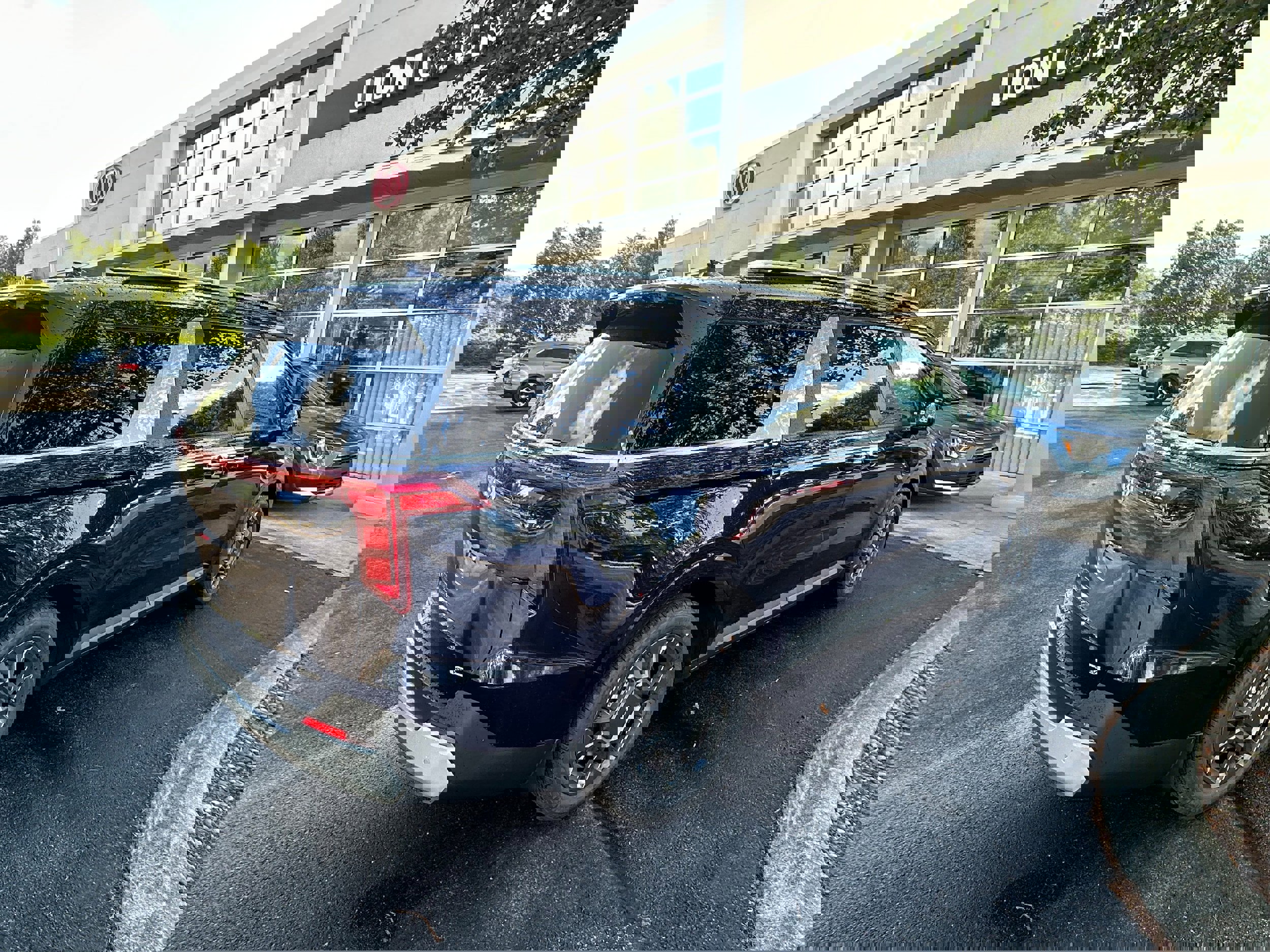 New 2026 Kia Carnival EX image 5