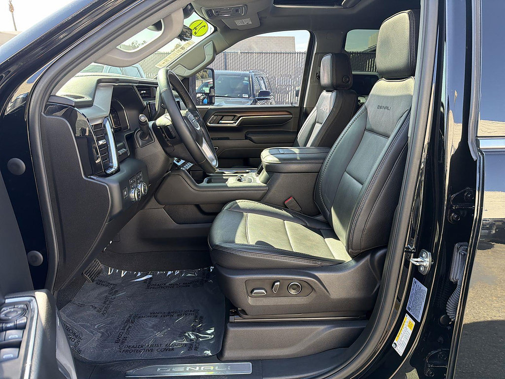 Used 2024 GMC Sierra 2500 Denali w/ Denali Reserve Package AWD/4WD image 19