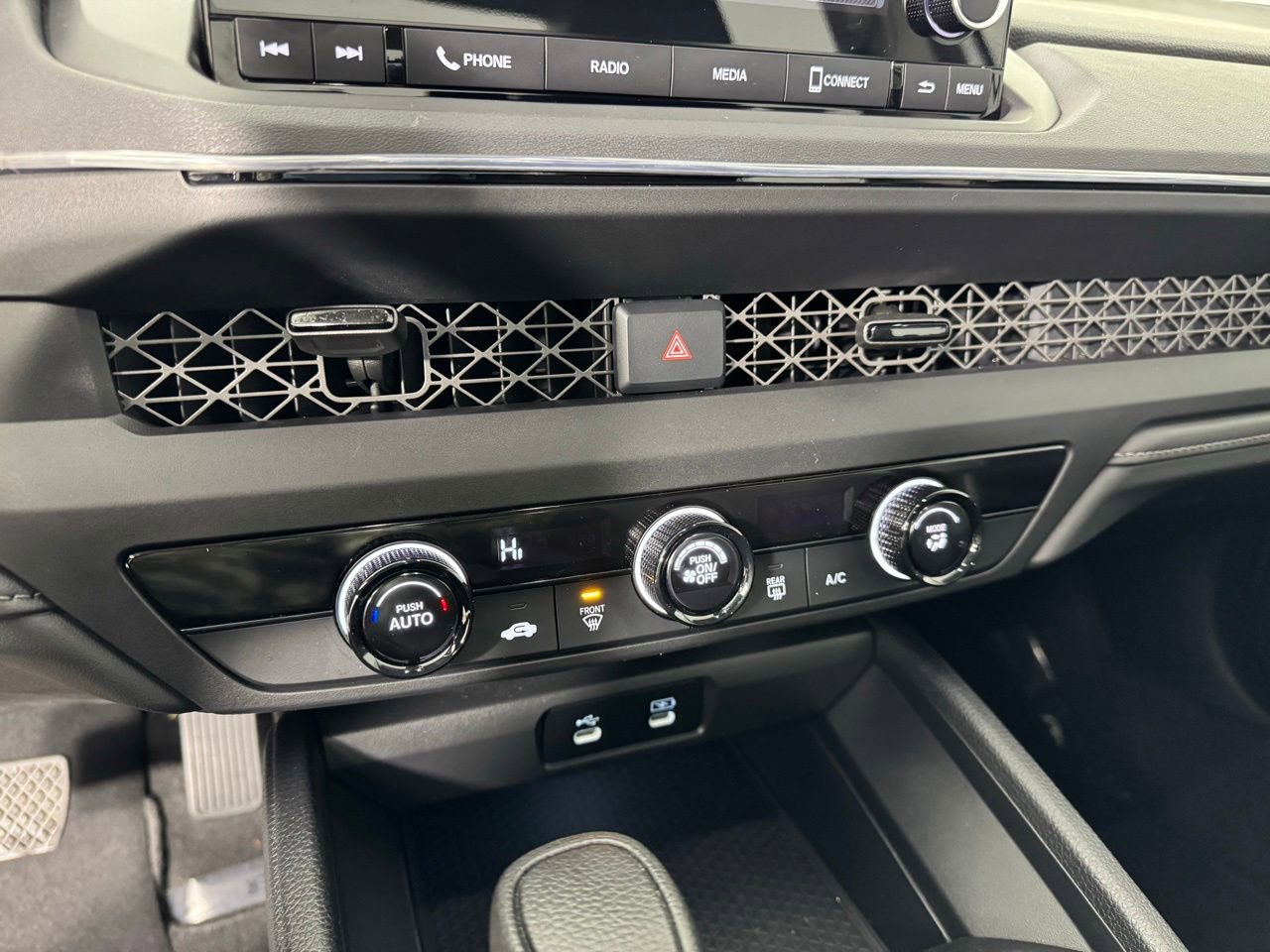 Used 2025 Honda Accord LX image 16