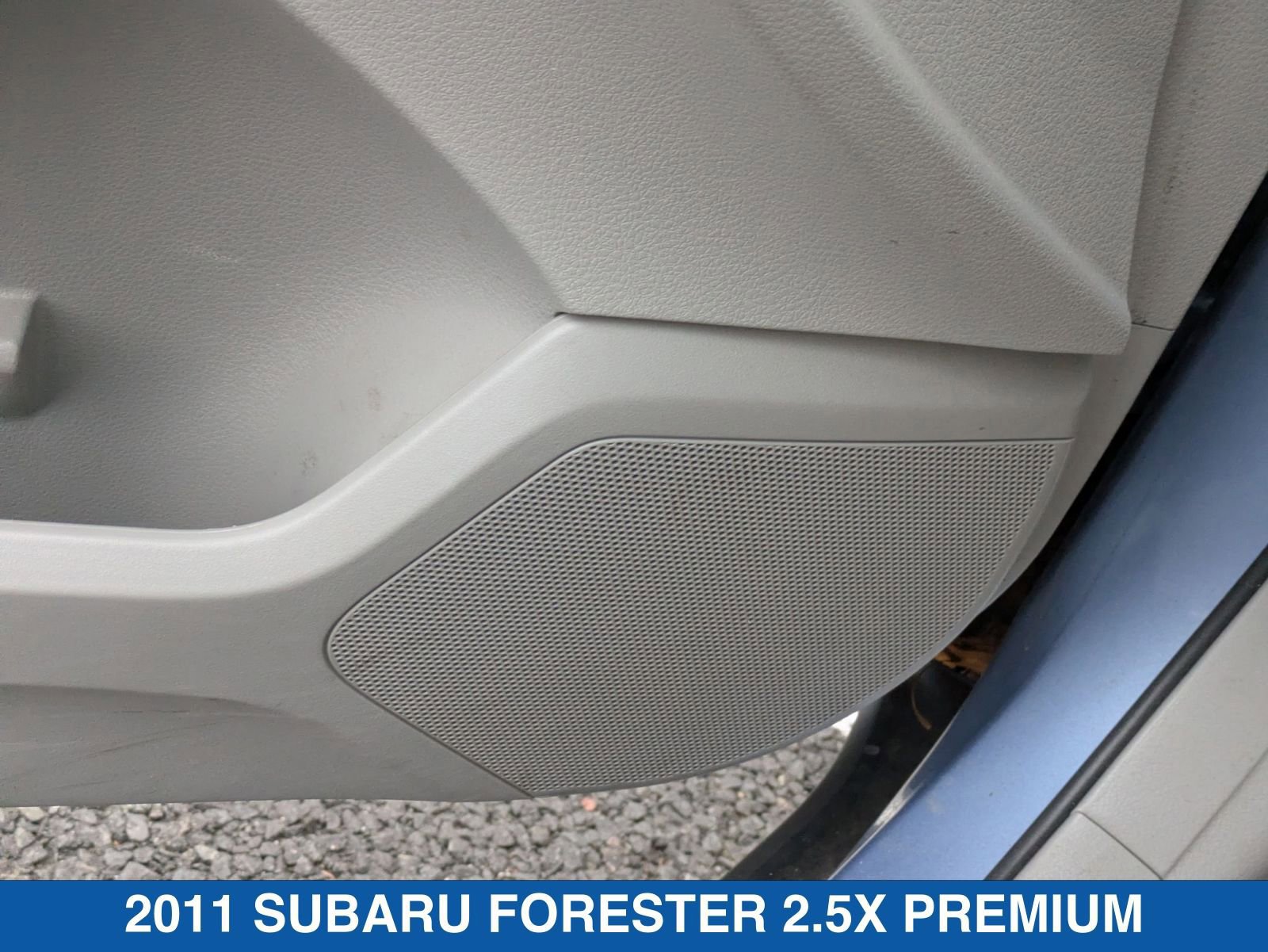 Used 2011 Subaru Forester 2.5X Premium w/ All-Weather Pkg image 14