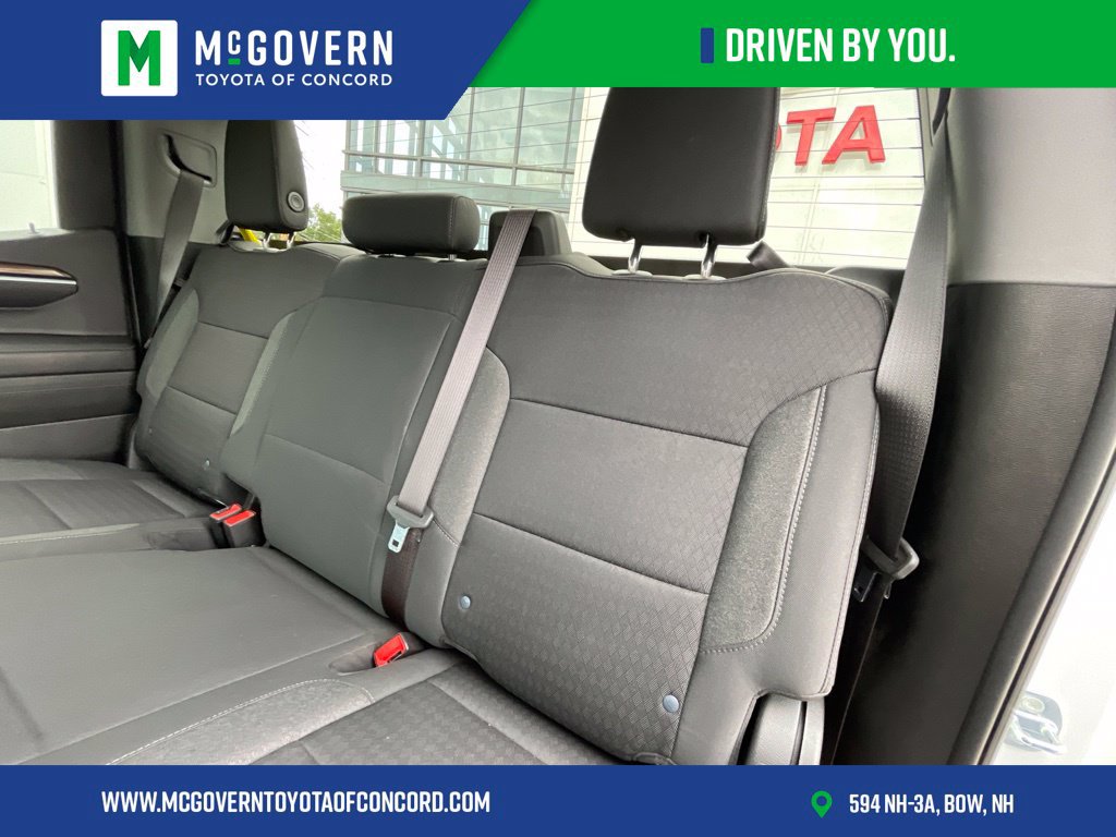 Used 2023 Chevrolet Silverado 1500 LT AWD/4WD image 17