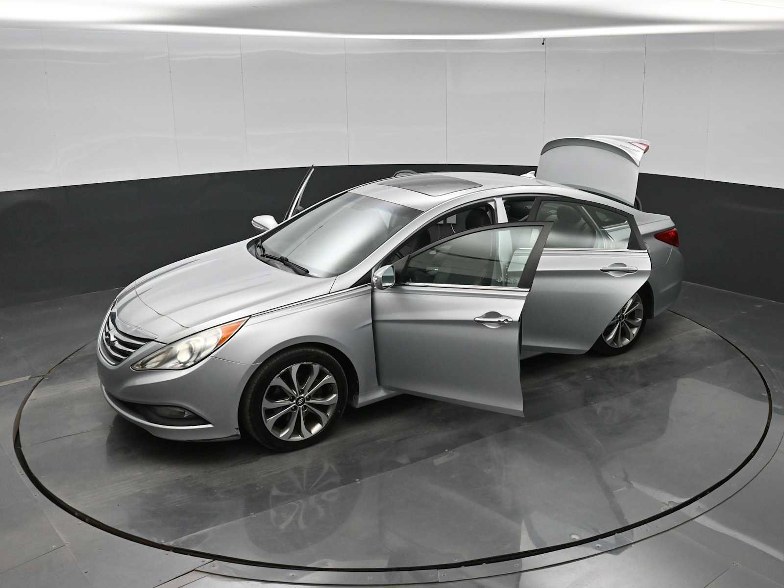 Used 2014 Hyundai Sonata SE w/ Premium Package 03 FWD image 44