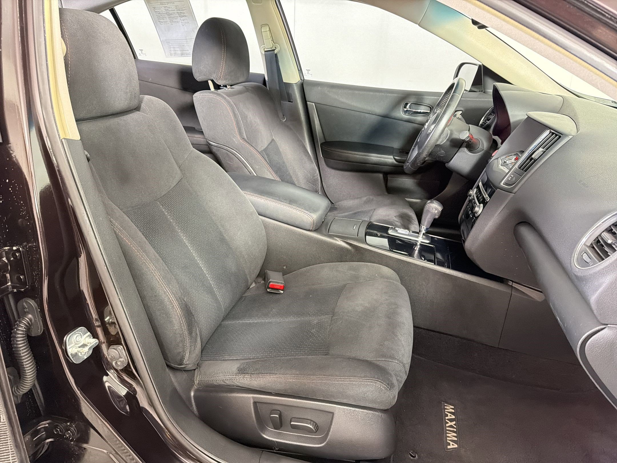 Used 2011 Nissan Maxima 3.5 S FWD image 29