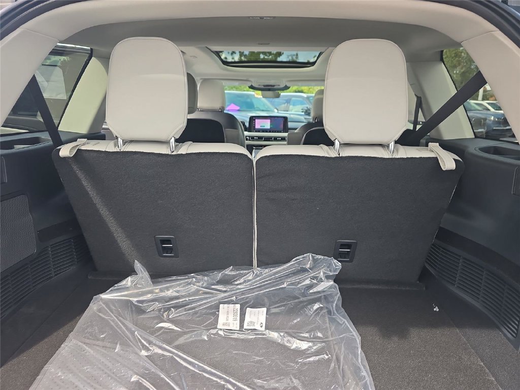 New 2027 Lincoln Aviator 2WD image 23