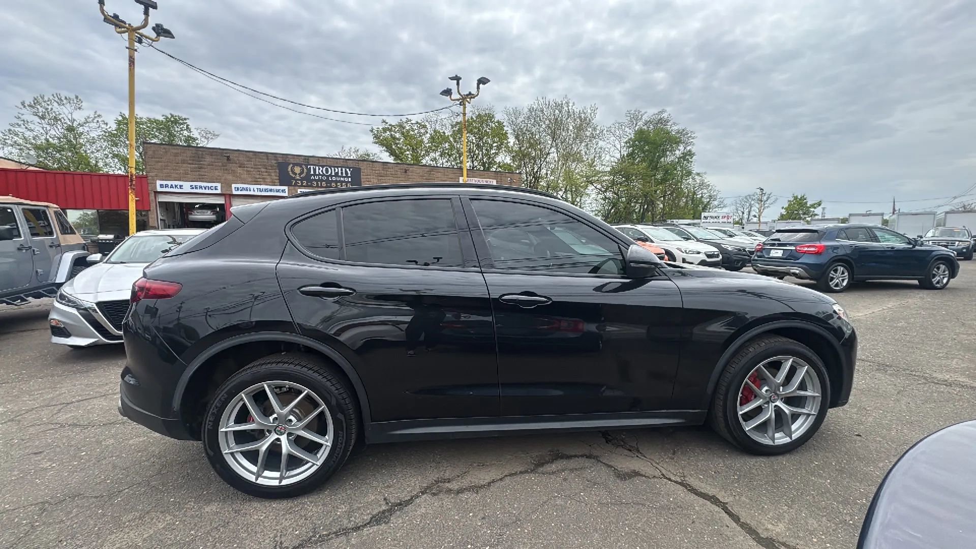 Used 2018 Alfa Romeo Stelvio Ti Sport AWD/4WD image 4