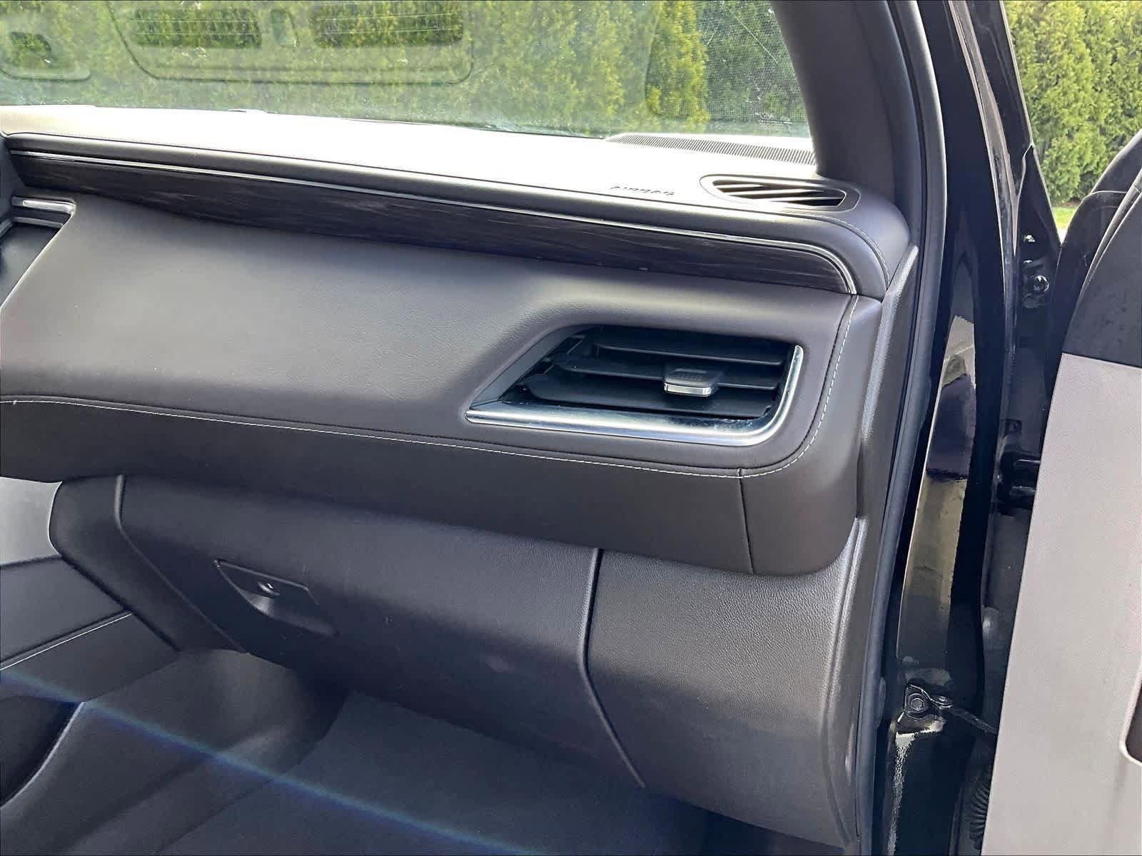 Used 2024 Chevrolet Tahoe LT image 13