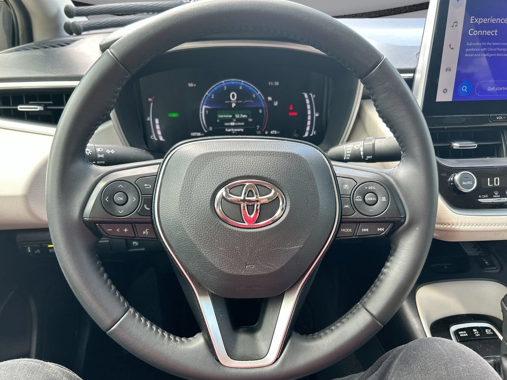 Used 2025 Toyota Corolla XLE FWD image 15
