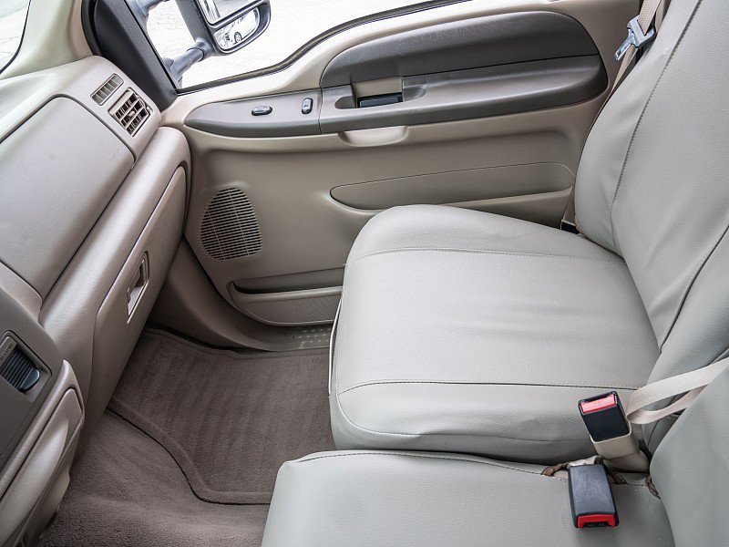 Used 2004 Ford F250 XL image 28