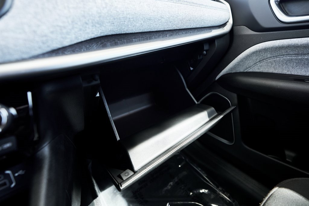 Used 2023 Jeep Compass Sport image 53