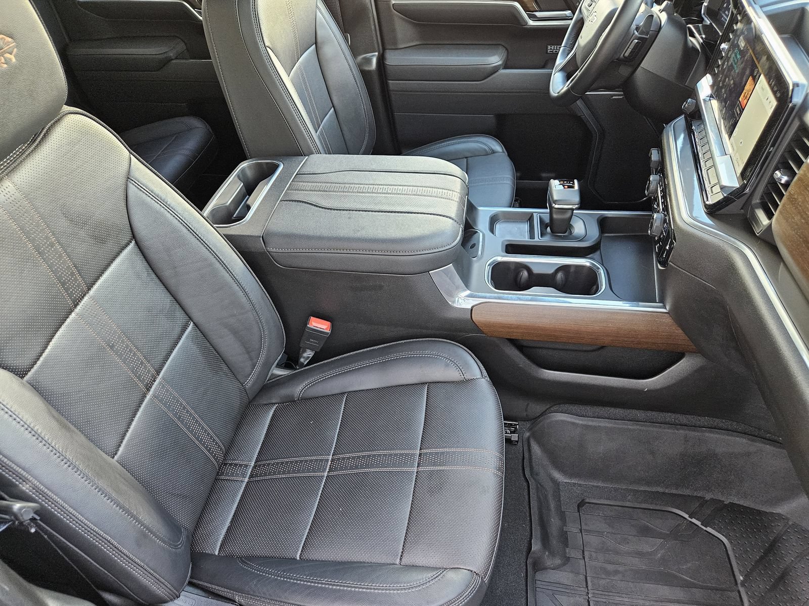 Certified 2025 Chevrolet Silverado 1500 High Country w/ High Country Premium Package AWD/4WD image 18