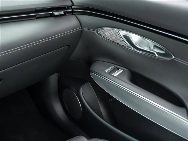 Used 2023 Genesis GV70 2.5T w/ Select Package image 29