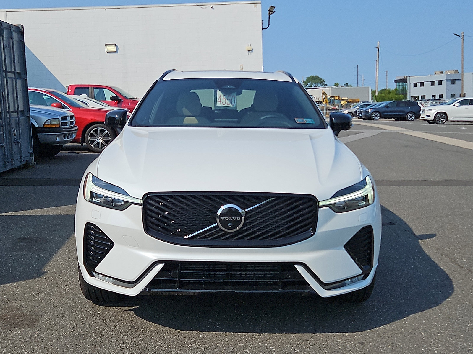 New 2026 Volvo XC60 B5 Plus w/ Climate Package AWD/4WD image 2