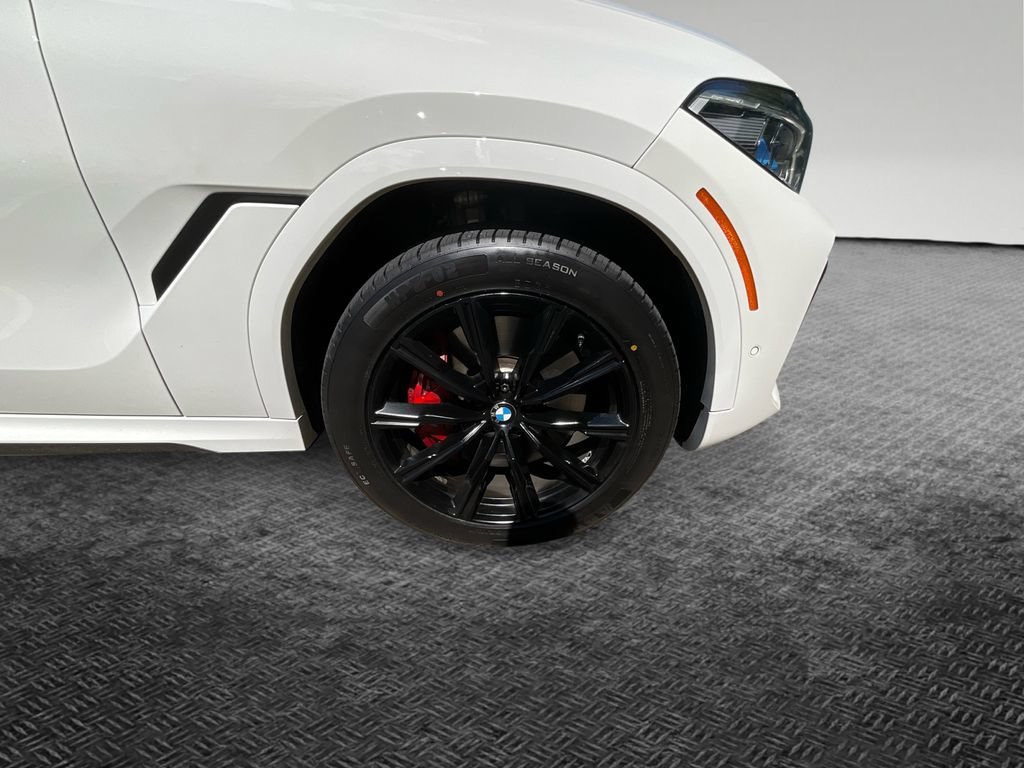 Used 2021 BMW X6 M50i w/ Executive Package AWD/4WD image 11