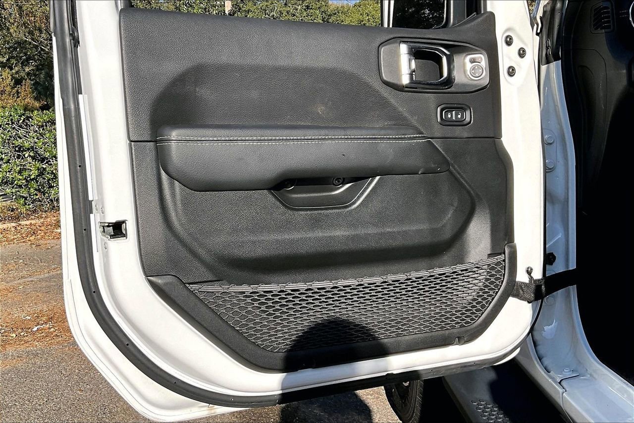 Used 2023 Jeep Wrangler Sahara w/ LED Lighting Group image 17