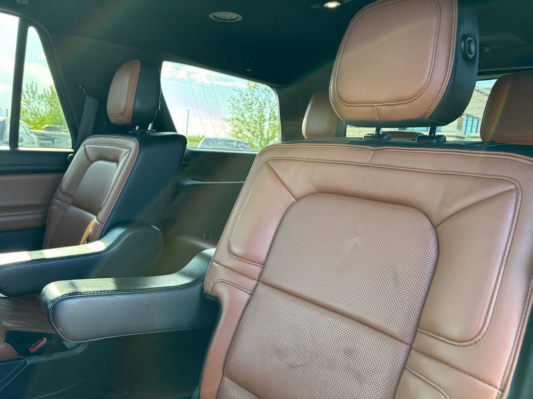Used 2018 Lincoln Navigator Reserve w/ Technology Package AWD/4WD image 20