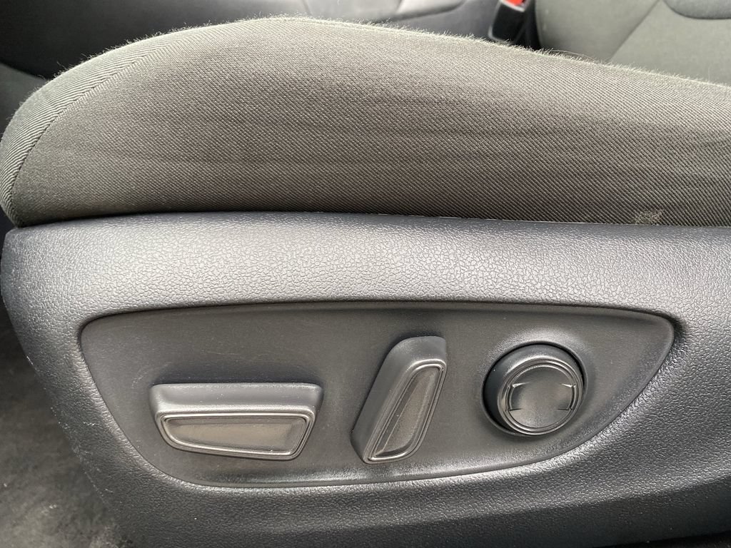 Certified 2025 Toyota RAV4 XLE AWD/4WD image 23