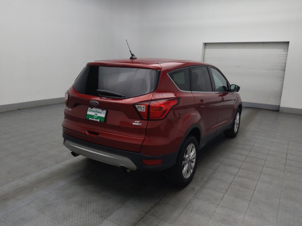 Used 2019 Ford Escape SE image 9