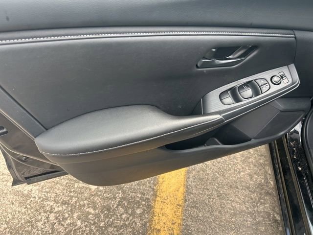 Used 2025 Nissan Sentra S image 12