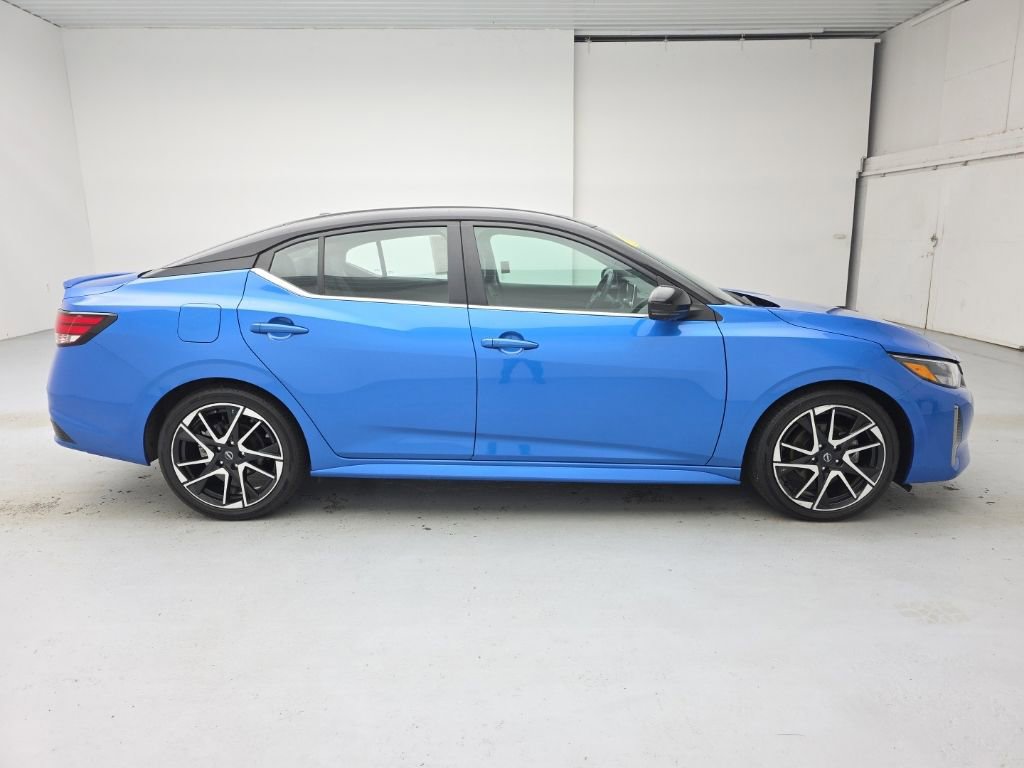 Used 2024 Nissan Sentra SR w/ SR Premium Package FWD image 9