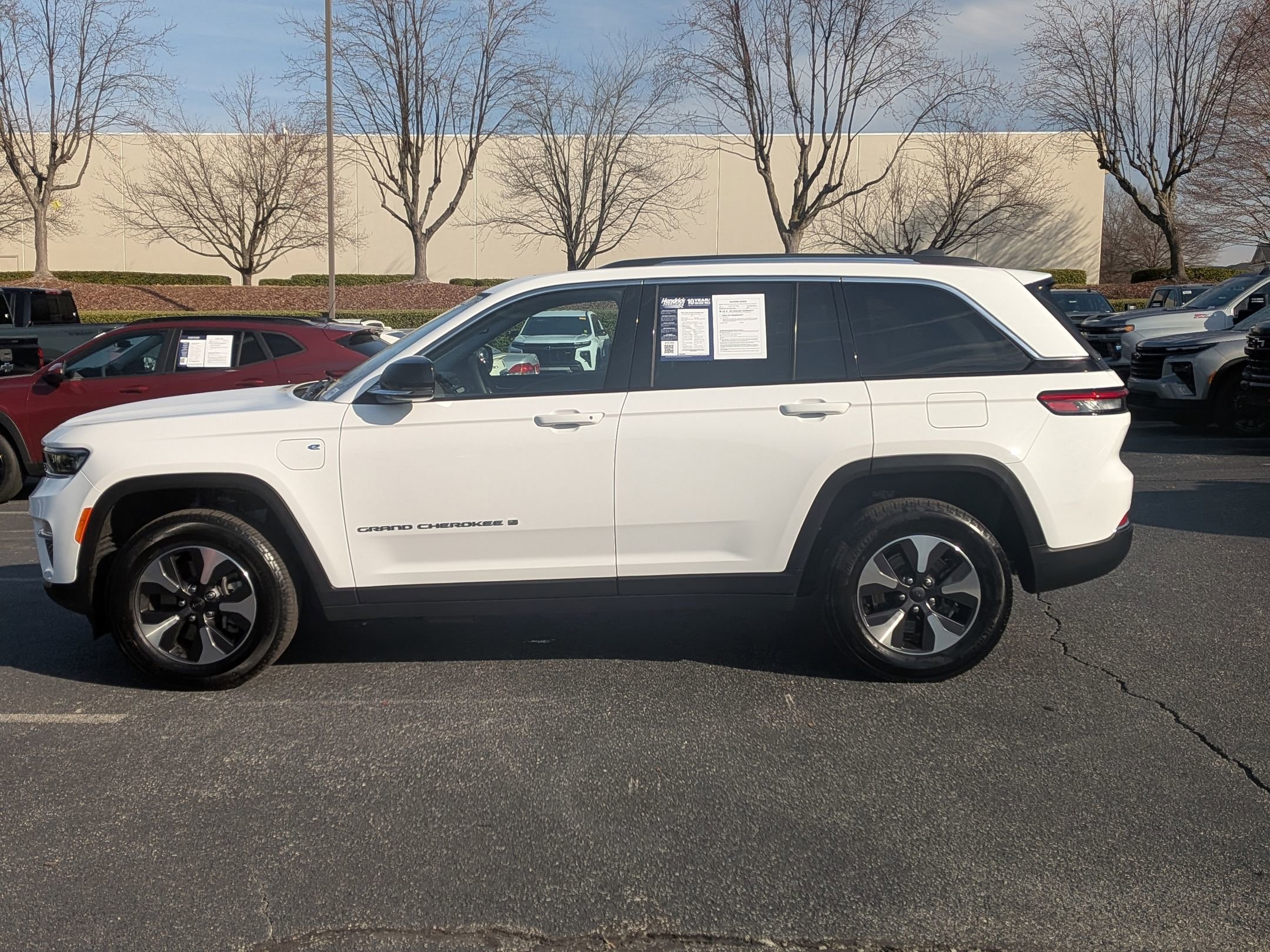 Used 2023 Jeep Grand Cherokee 4WD 4xe image 6