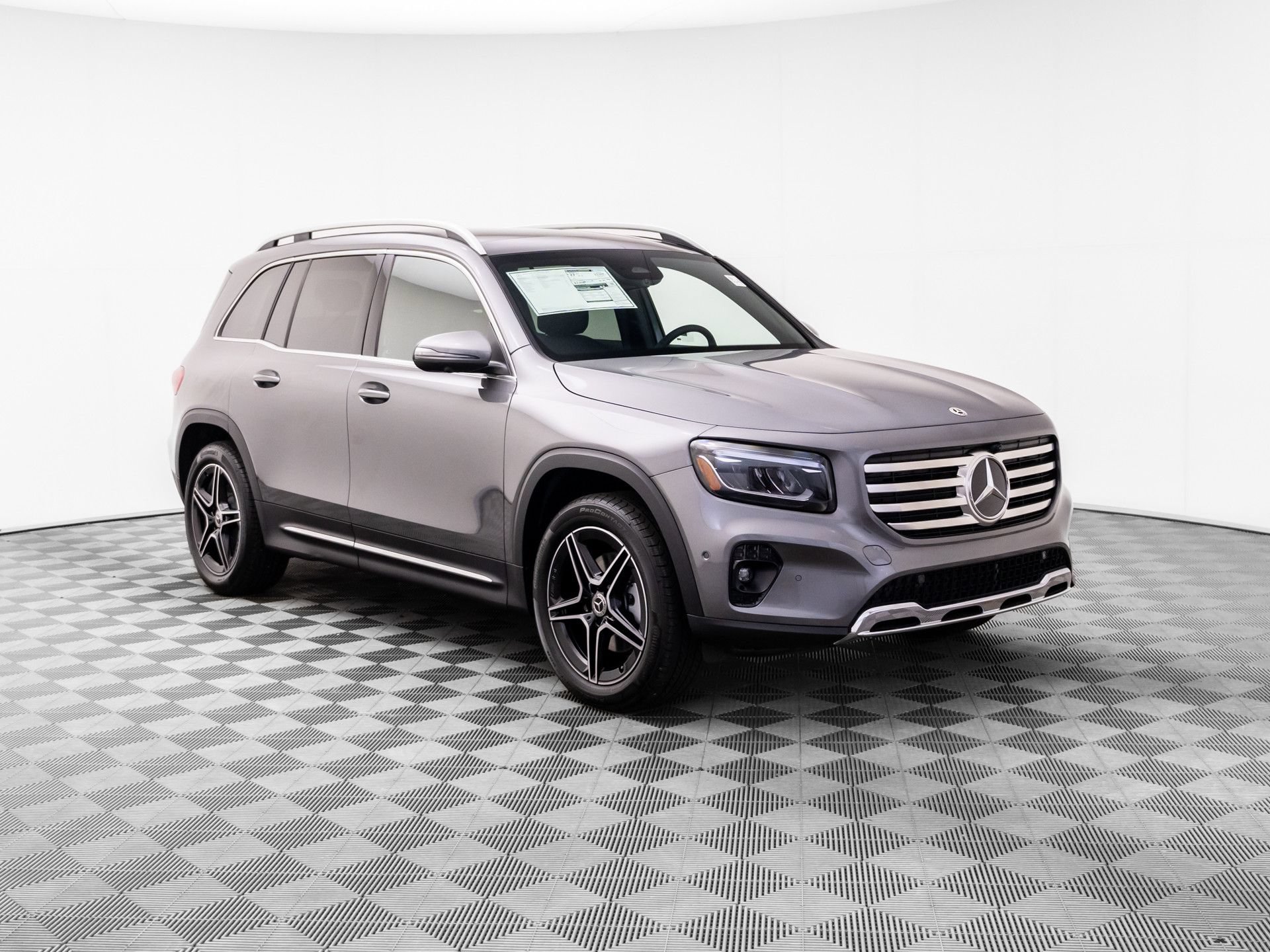 New 2026 Mercedes-Benz GLB 250 4MATIC image 7