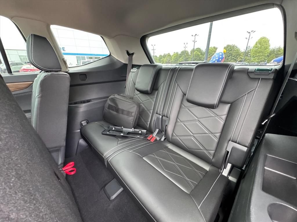 Used 2025 Volkswagen Atlas SE FWD image 13