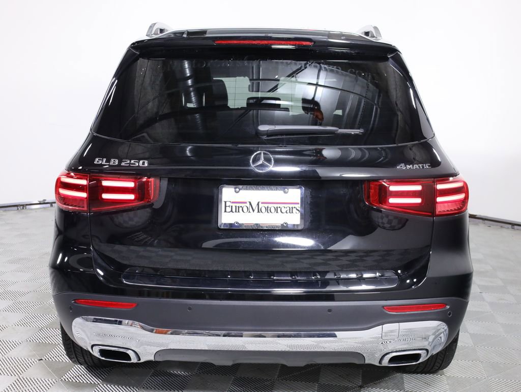 Certified 2025 Mercedes-Benz GLB 250 4MATIC image 5