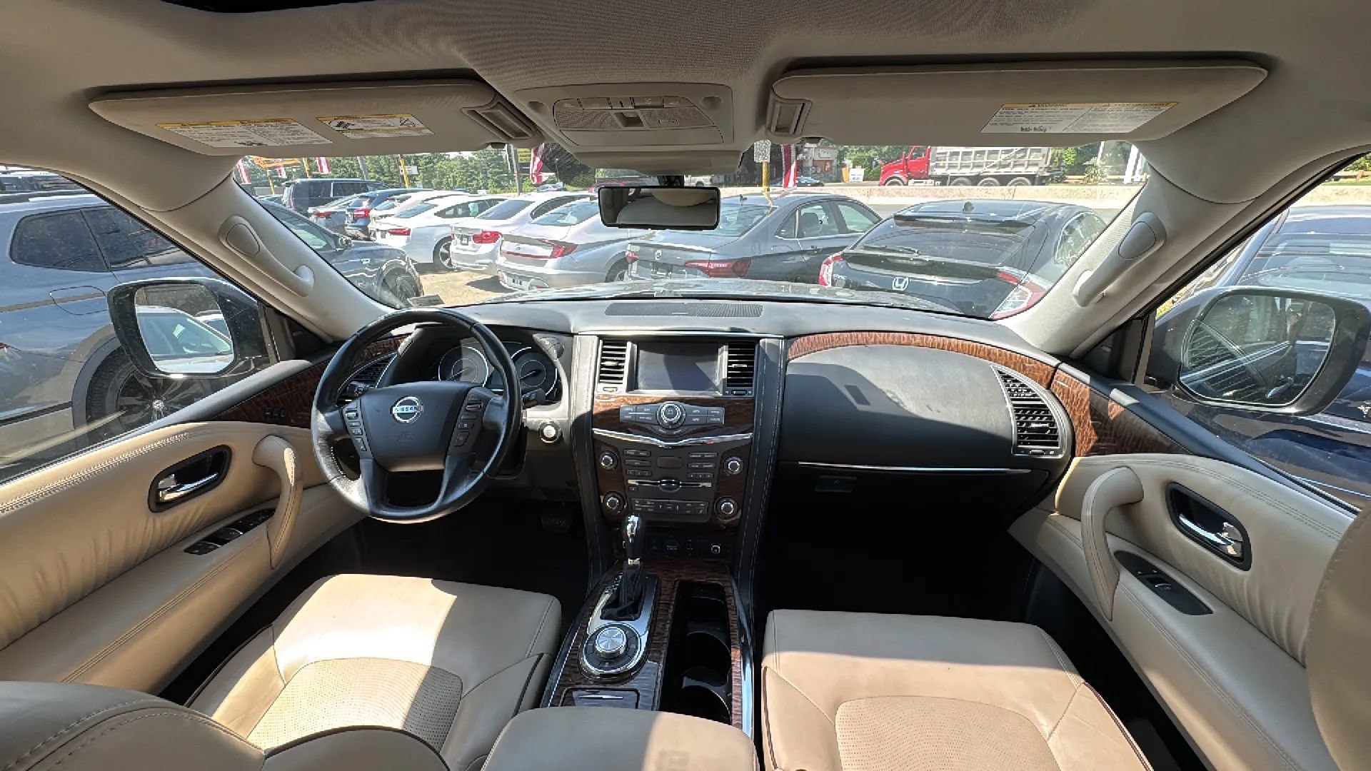 Used 2019 Nissan Armada Platinum w/ Interior Lighting Package AWD/4WD image 26