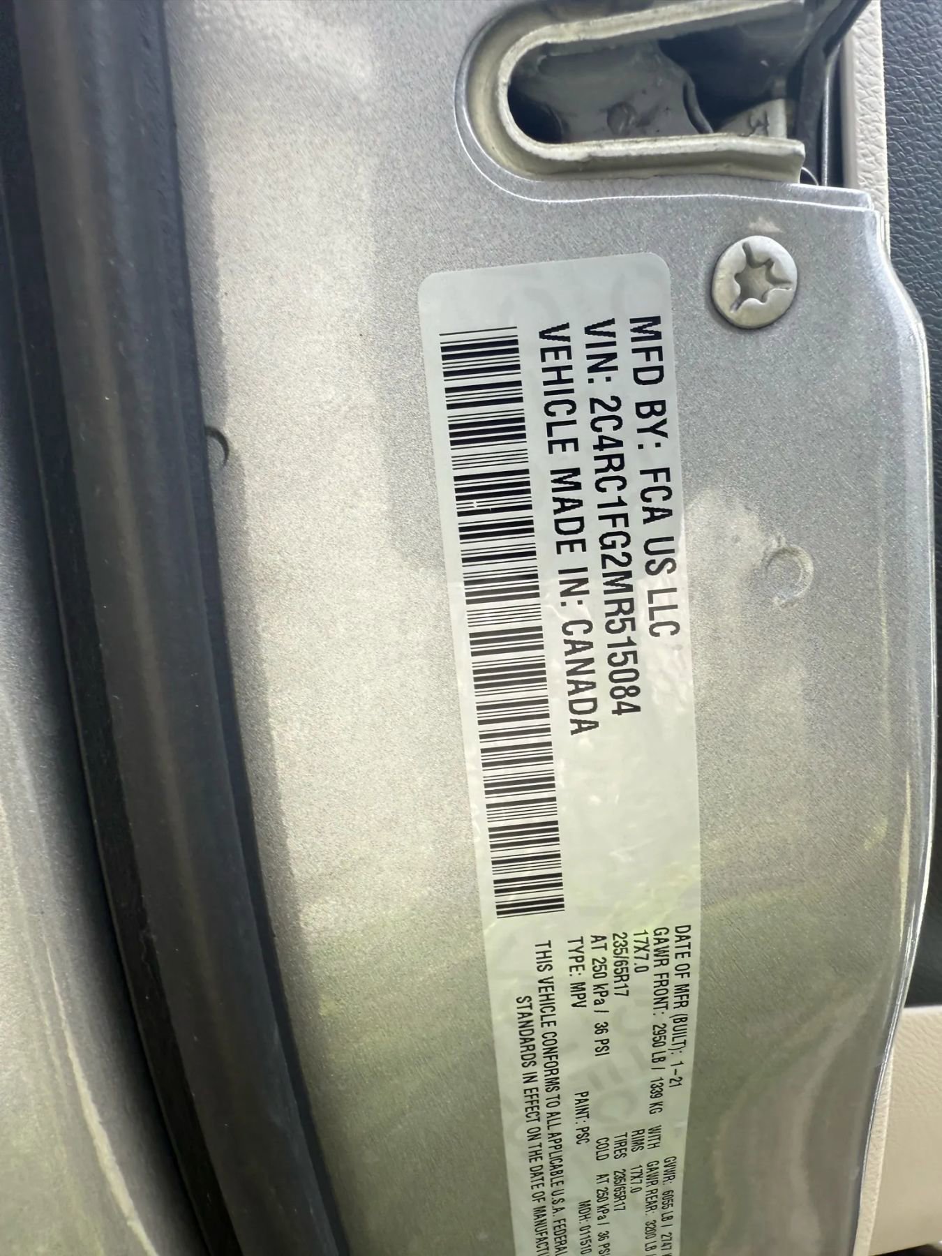 Used 2021 Chrysler Pacifica Touring w/ Uconnect Theater Family Group image 35