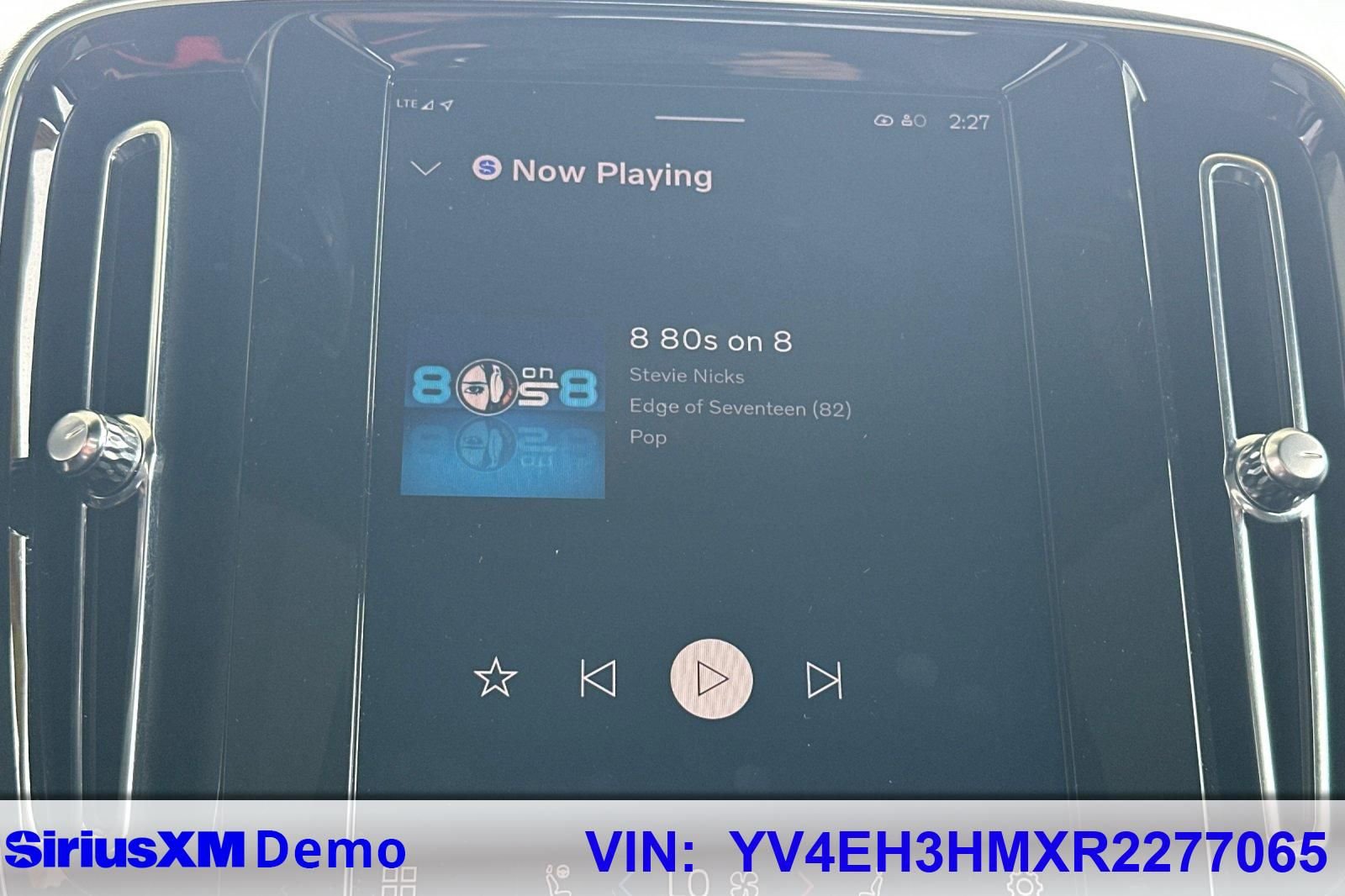 Used 2024 Volvo XC40 Recharge Ultimate w/ Protection Package Premier image 34