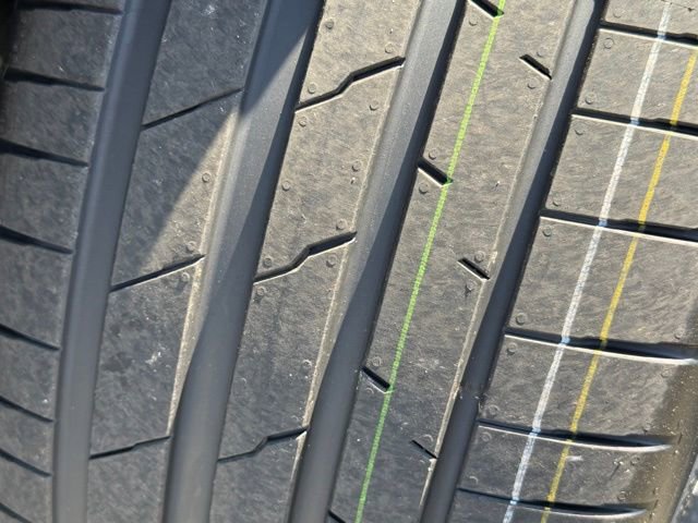 Used 2026 BMW iX xDrive45 w/ Premium Package image 15