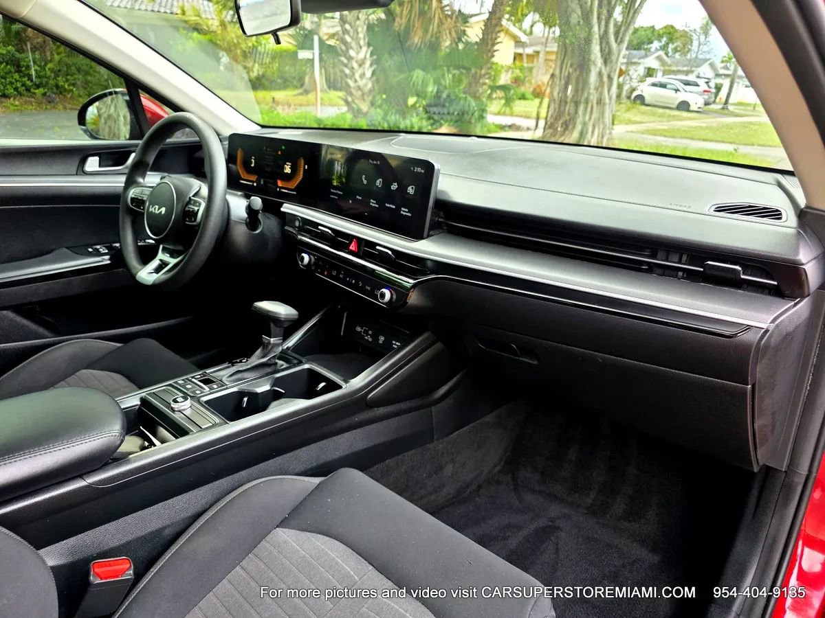 Used 2025 Kia K5 LXS image 4