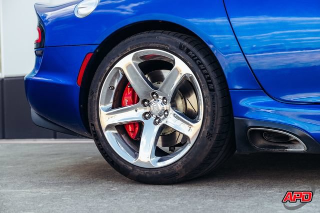 Used 2013 SRT Viper GTS w/ GTS Laguna Interior Pkg RWD image 46