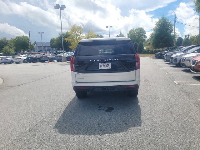 Used 2025 Ford Expedition Active RWD image 19