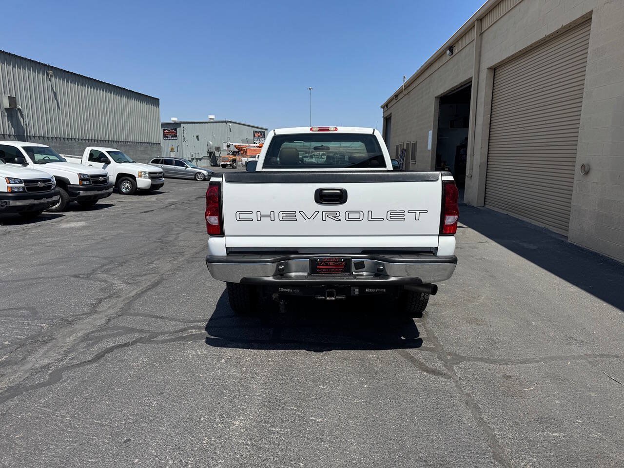 Used 2006 Chevrolet Silverado 2500 W/T w/ Heavy-Duty Power Package AWD/4WD image 7