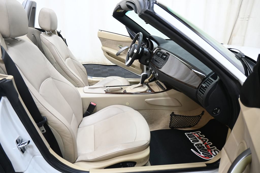 Used 2008 BMW Z4 3.0i RWD image 8