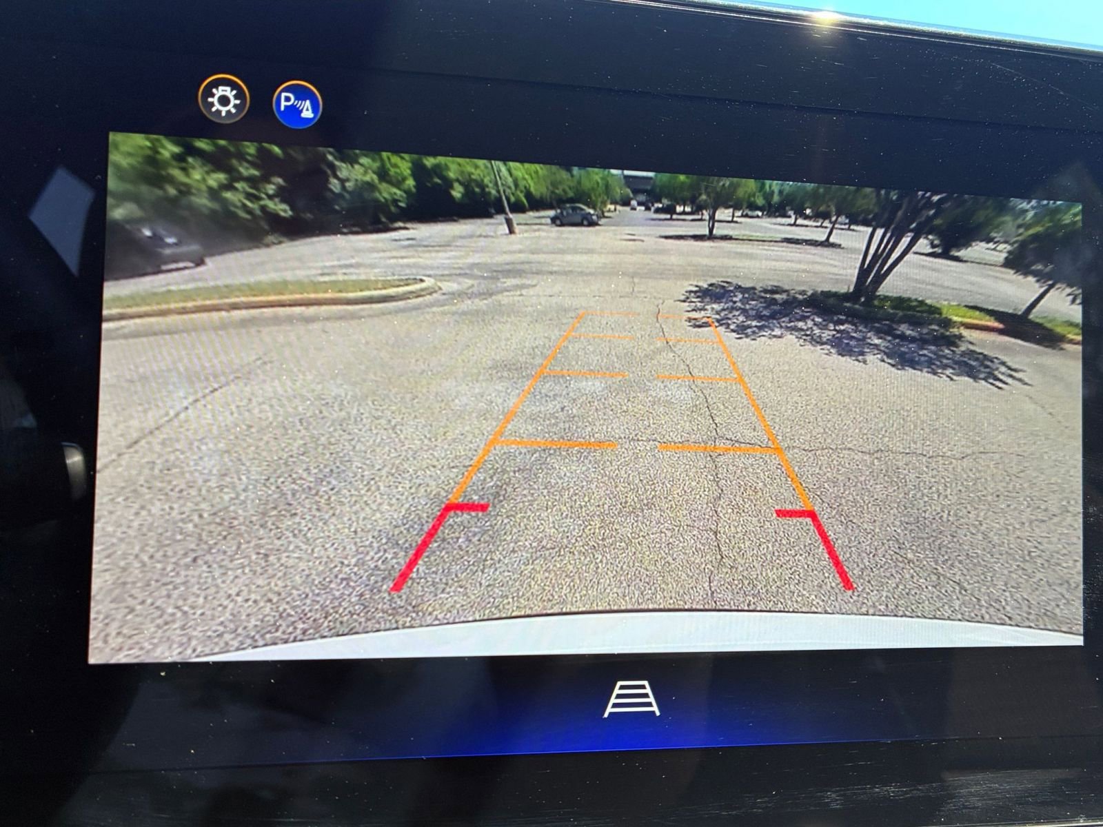 Used 2025 Chevrolet Equinox LT FWD image 23