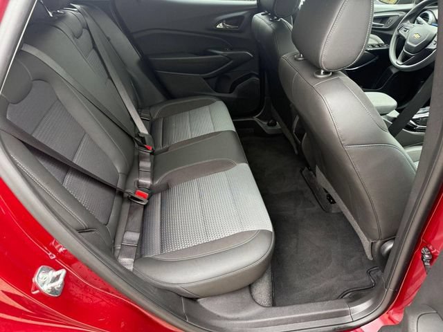 Certified 2025 Chevrolet Trax LT FWD image 27