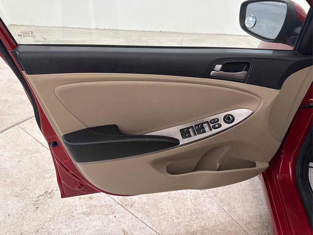Used 2017 Hyundai Accent SE FWD image 36