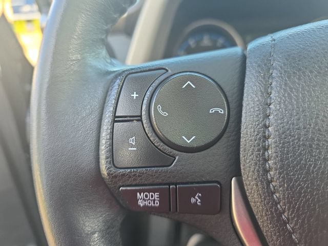 Used 2018 Toyota RAV4 XLE FWD image 18