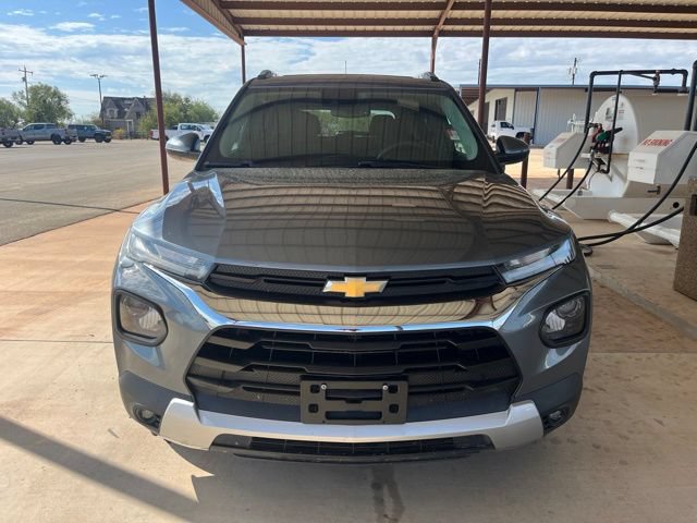 Used 2021 Chevrolet TrailBlazer LT w/ Sun and Liftgate Package FWD image 2