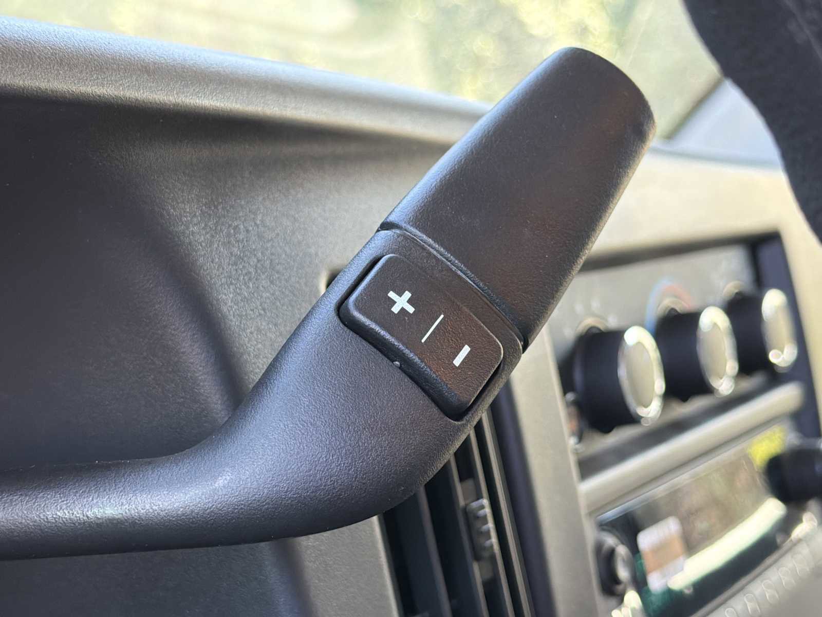 New 2025 GMC Savana 2500 w/ Driver Convenience Package image 31