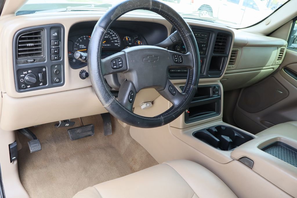 Used 2006 Chevrolet Silverado 2500 LT w/ Heavy-Duty Power Package image 13