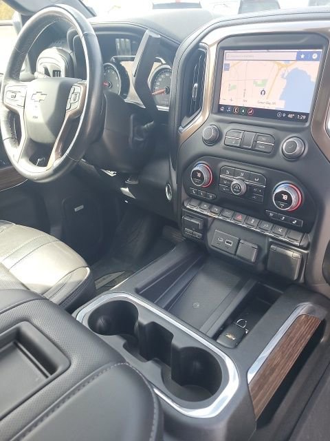 Used 2022 Chevrolet Silverado 1500 High Country w/ Technology Package AWD/4WD image 9