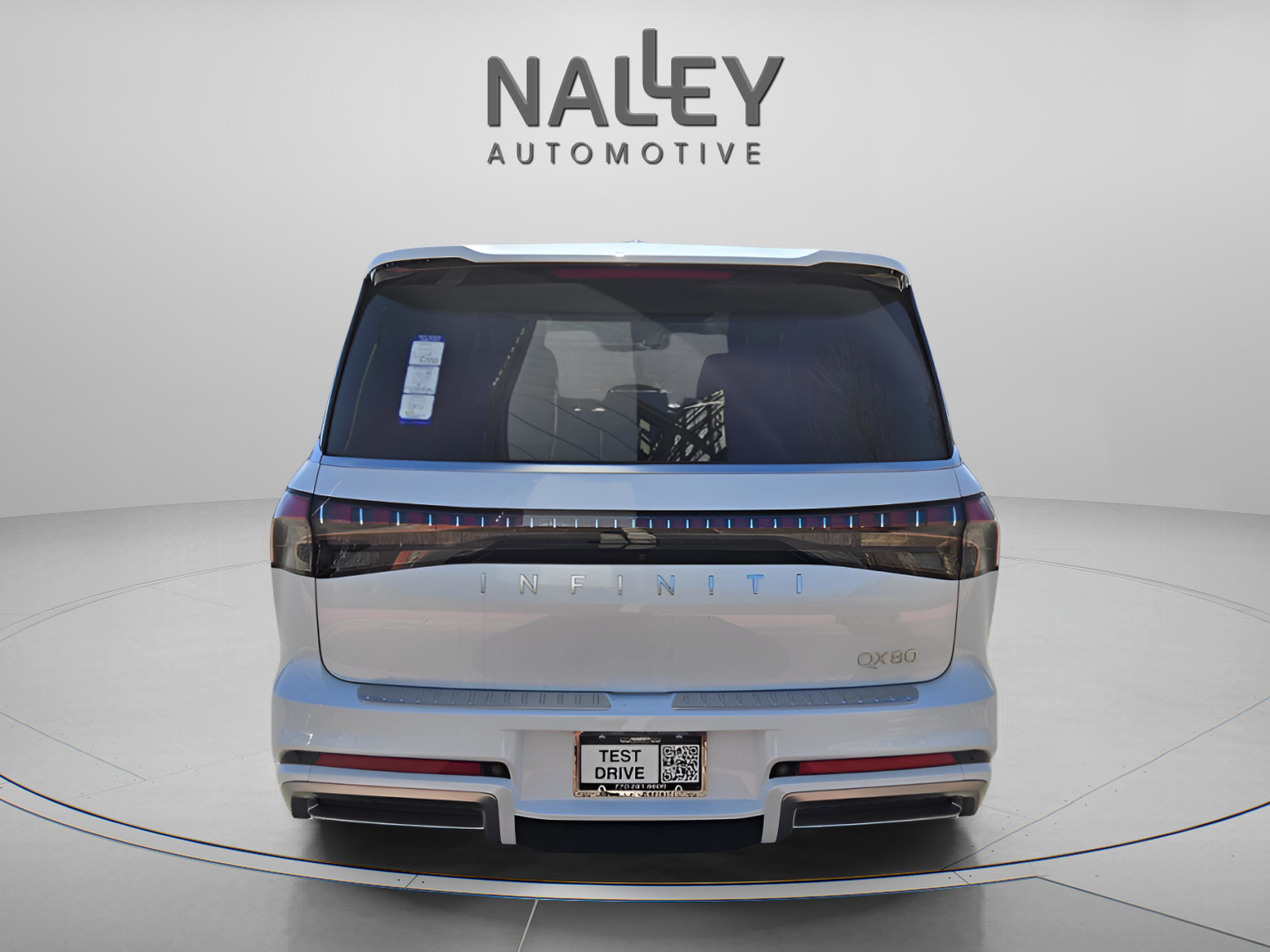 New 2026 INFINITI QX80 Luxe image 5