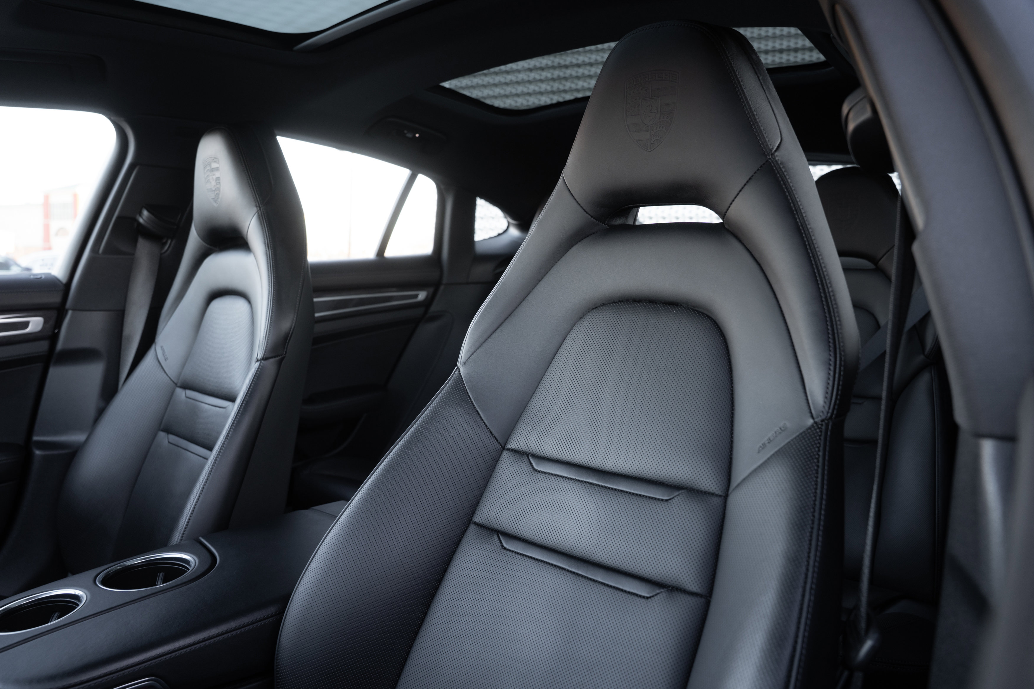 Used 2023 Porsche Panamera 4 image 26