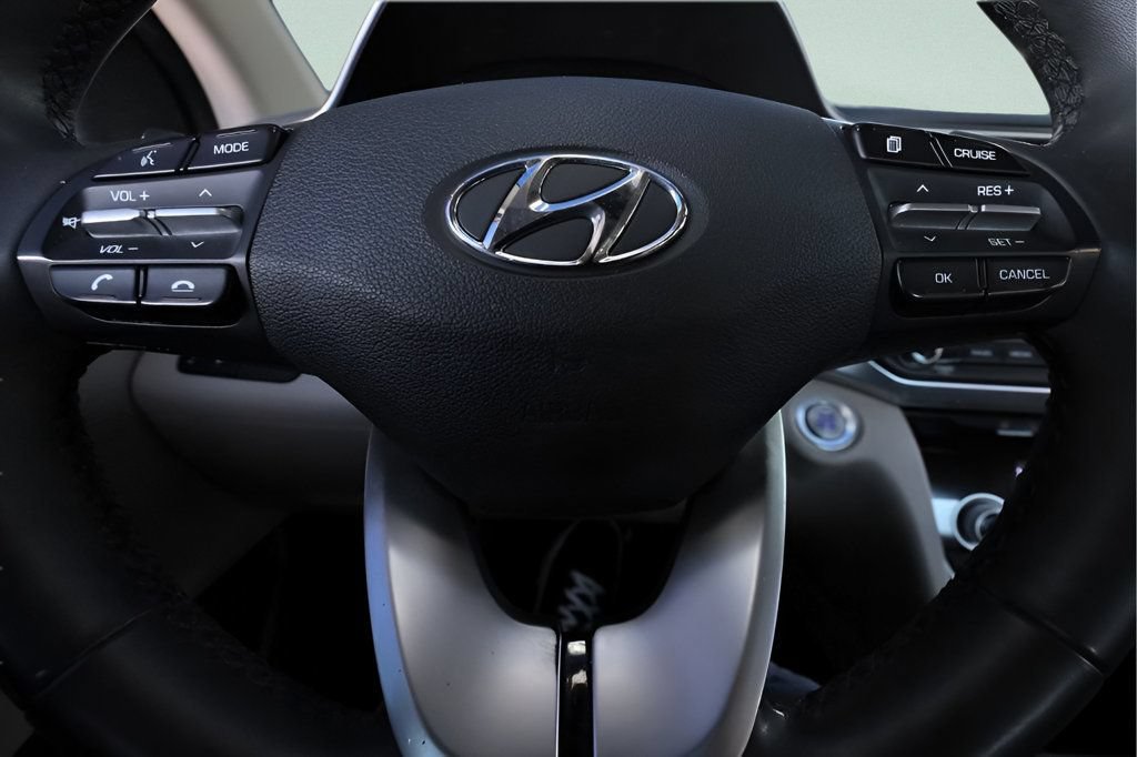 Used 2019 Hyundai Elantra Value Edition FWD image 28