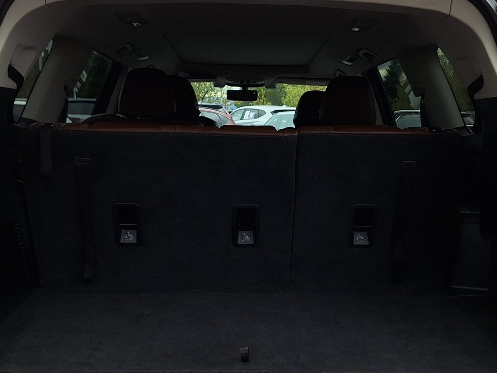 Used 2019 Subaru Ascent Touring AWD/4WD image 32